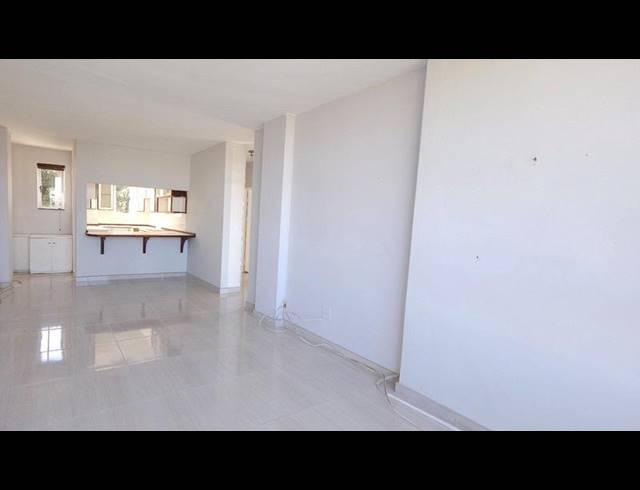 2 BEDROOM APARTMENT FOR SALE IN ESSENWOOD